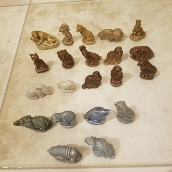 Lot of 20 Wade England read rose tea figures animals clown cannon has chips - Picture 6 of 10